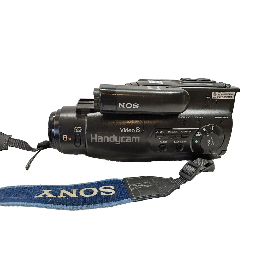 Sony Handycam CCD-FX310 Black Handheld Video-8 AutoFocus 8mm Camcorder Untested